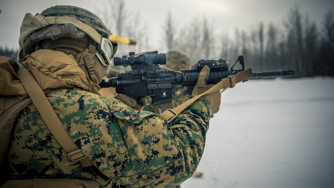 SPMAGTF-AE: Marines conduct machine gun range in Alaska