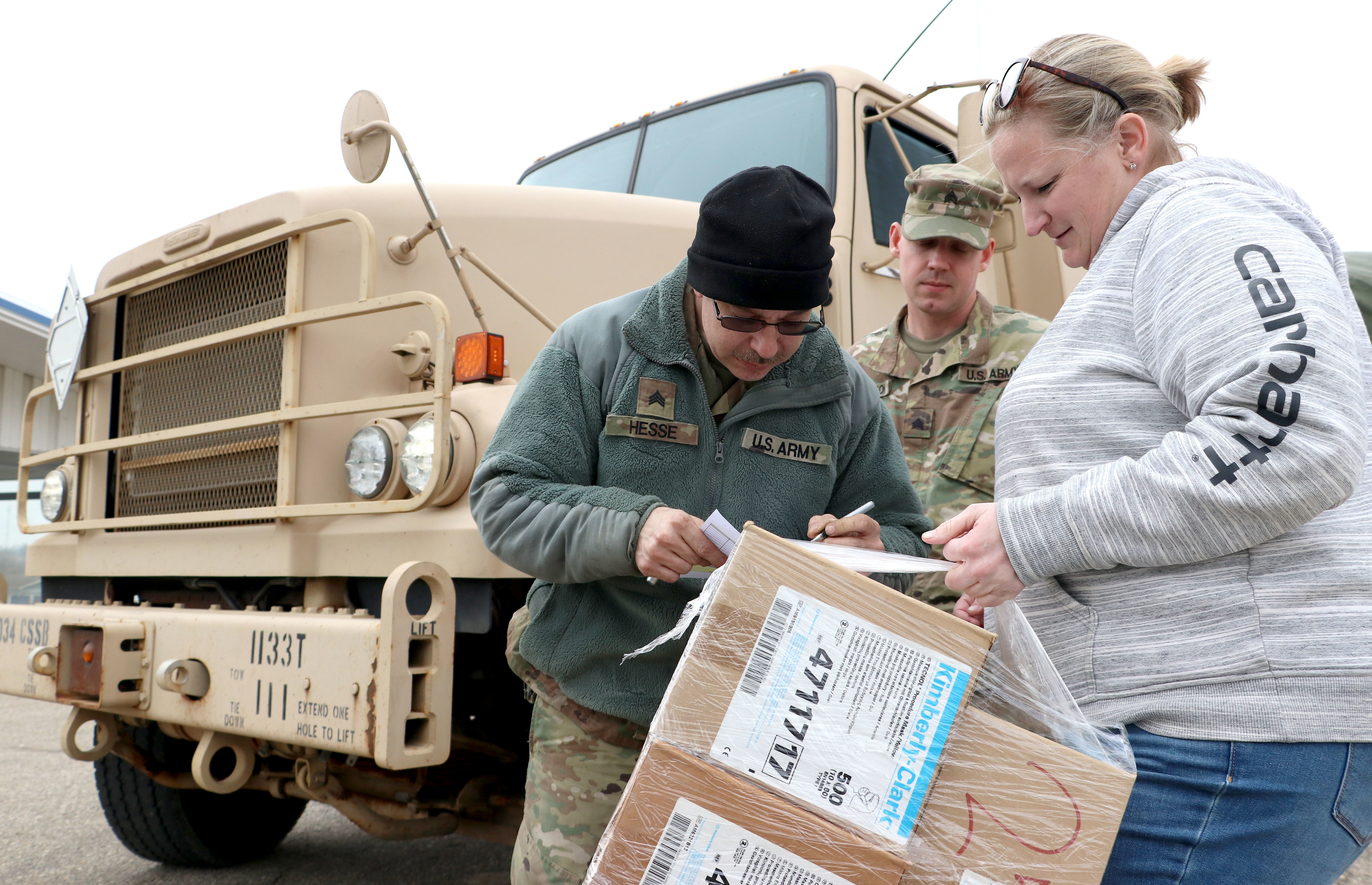 IOWA ARMY NATIONAL GUARD CONTINUES MEDICAL SUPPLY DELIVERIES > 185th