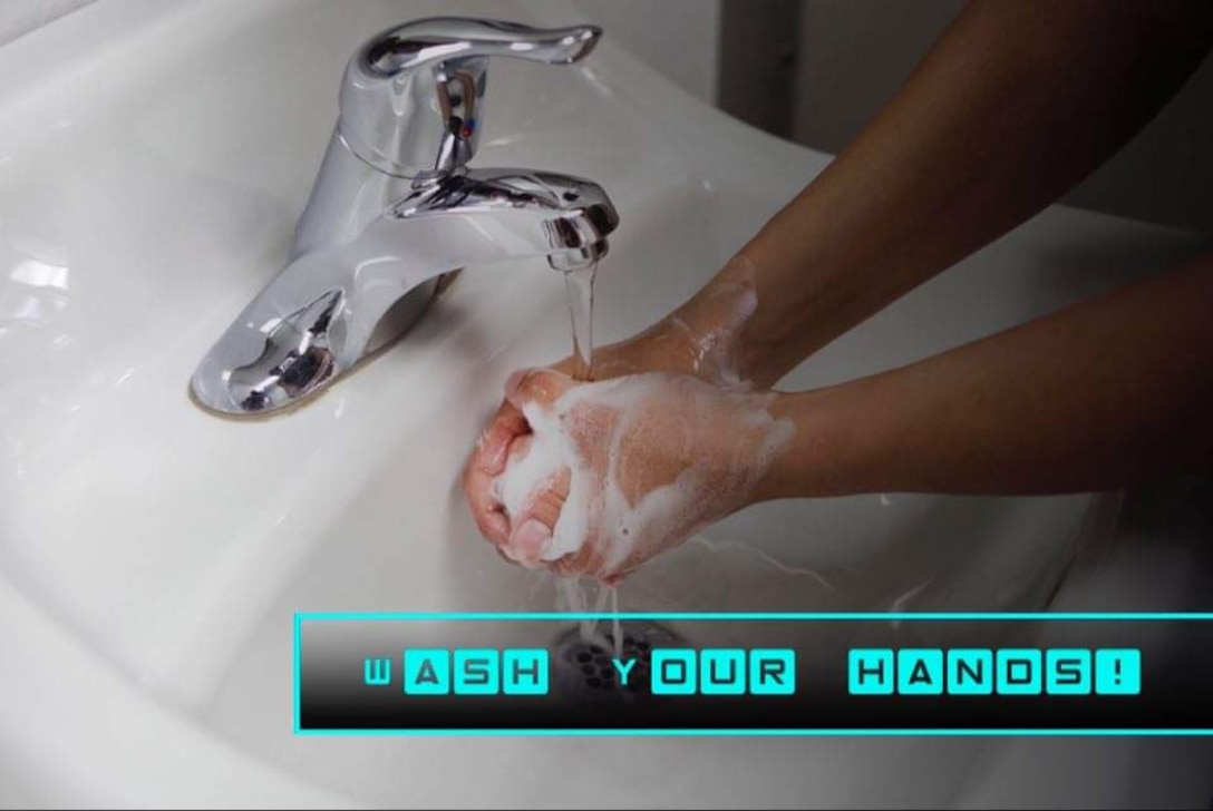 To effectively wash your hands lather in sap, scrub for at least 20 seconds and rinse under water before letting them air dry or use a clean towel.