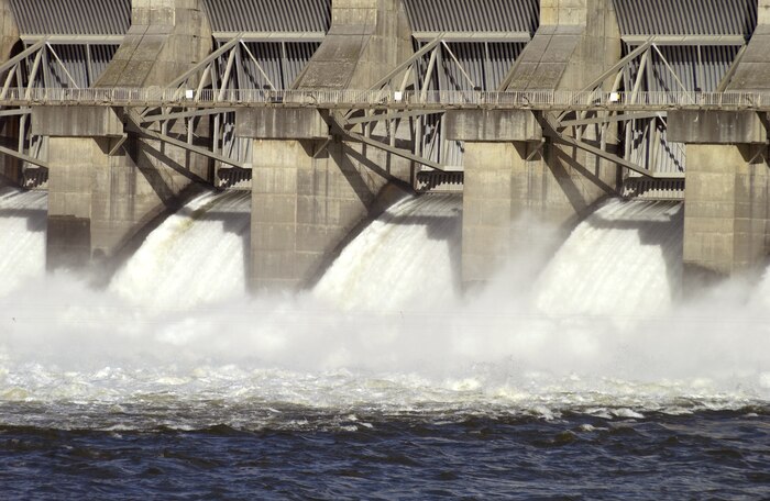 lower granite spillways
*water noises*
