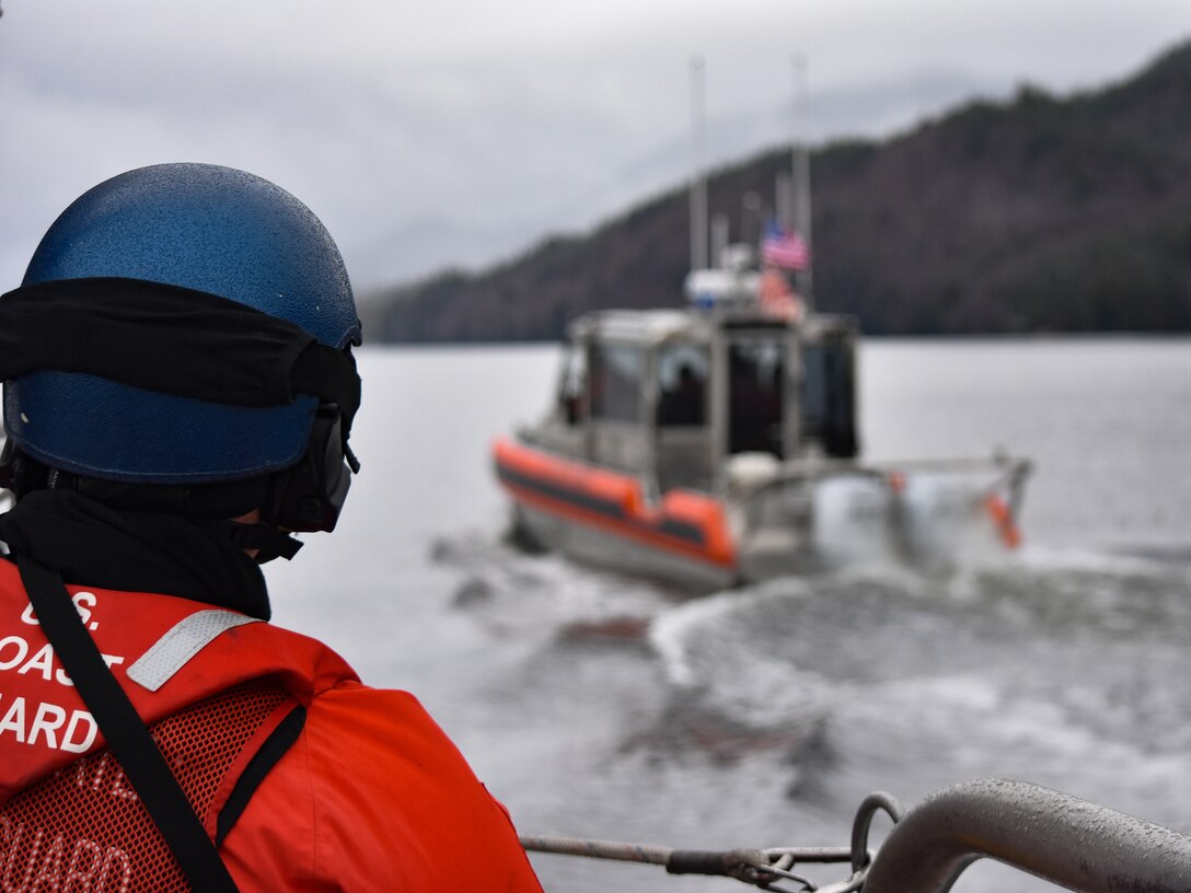 Tactical training aboard 29-foot RB-S keeps crews proficient for search and rescue cases