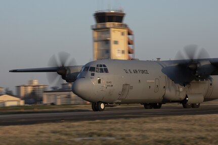 Yokota Performs First-ever C-130J Assault Landing on Foxtrot Taxiway