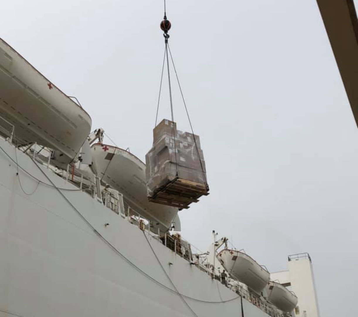 DLA Distribution Norfolk provides mission support to USNS Comfort bound for NYC