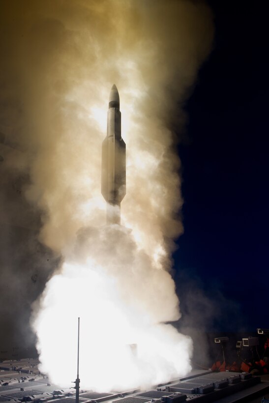 Standard Missile-3 Block 1B interceptor missile launches from USS Lake Erie during Missile Defense Agency and U.S. Navy test in mid-Pacific, May 2013 (U.S. Navy)