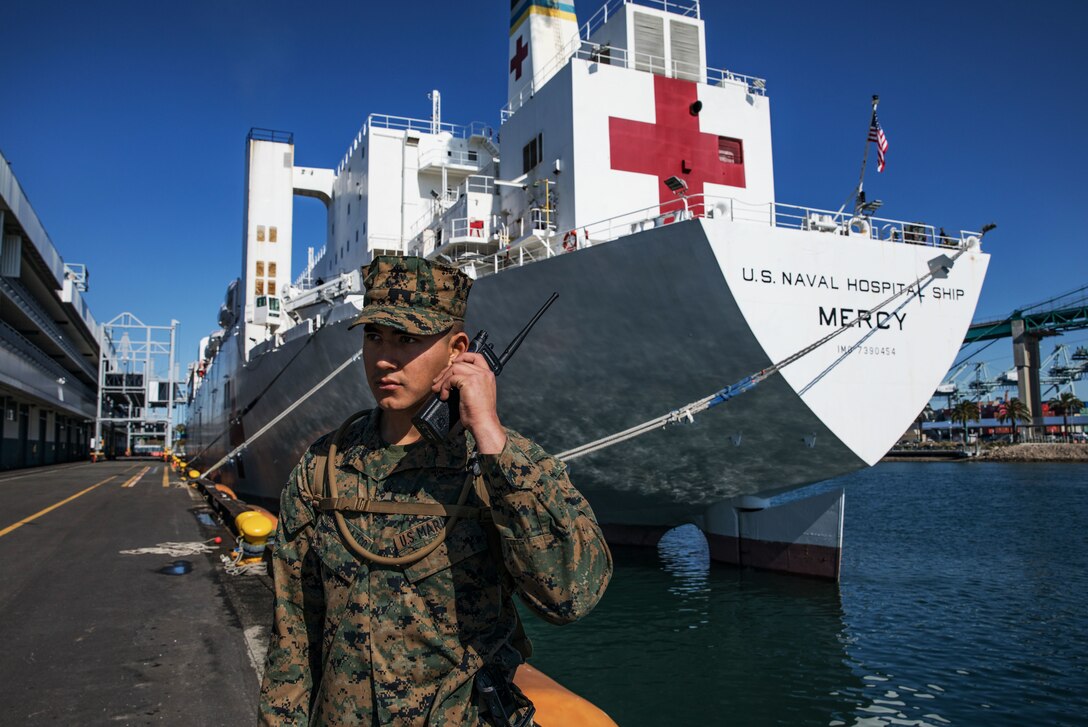 A Marine sets up security.