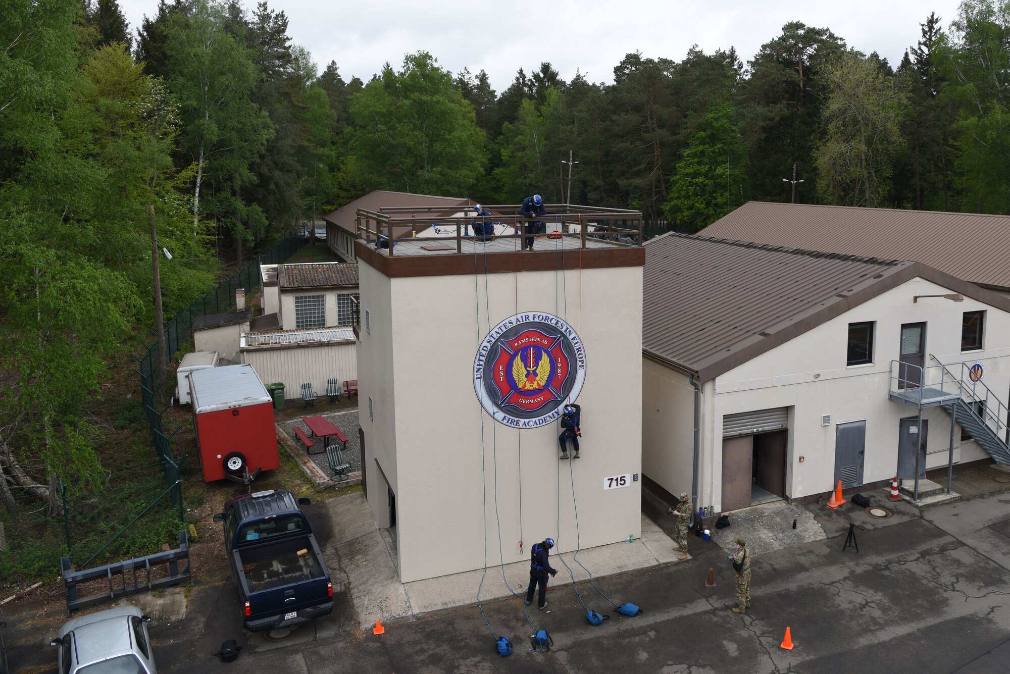 U.S Air Force Airmen assigned to 86th Civil Engineer Squadron fire department conduct a rescue certification course.