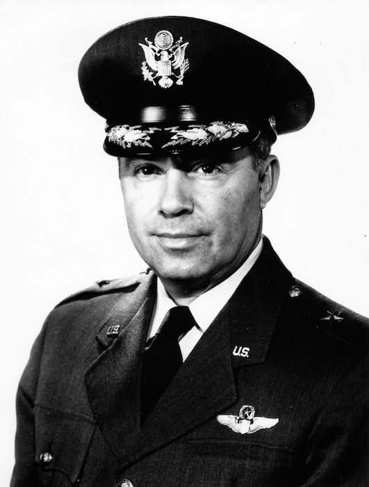 Maj Gen Thomas E. Moore