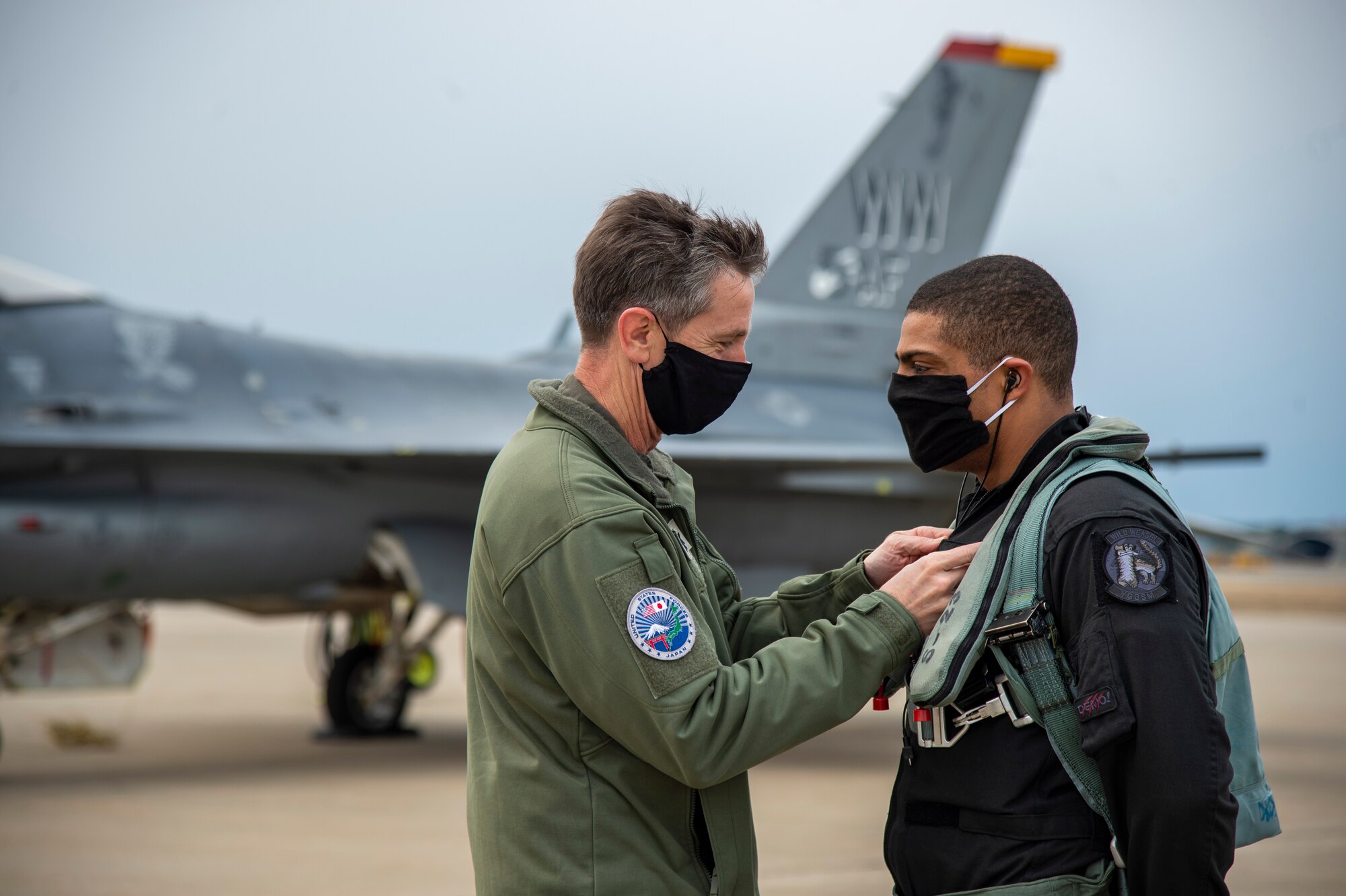 New PACAF F-16 Demo pilot certification flight > 5th Air