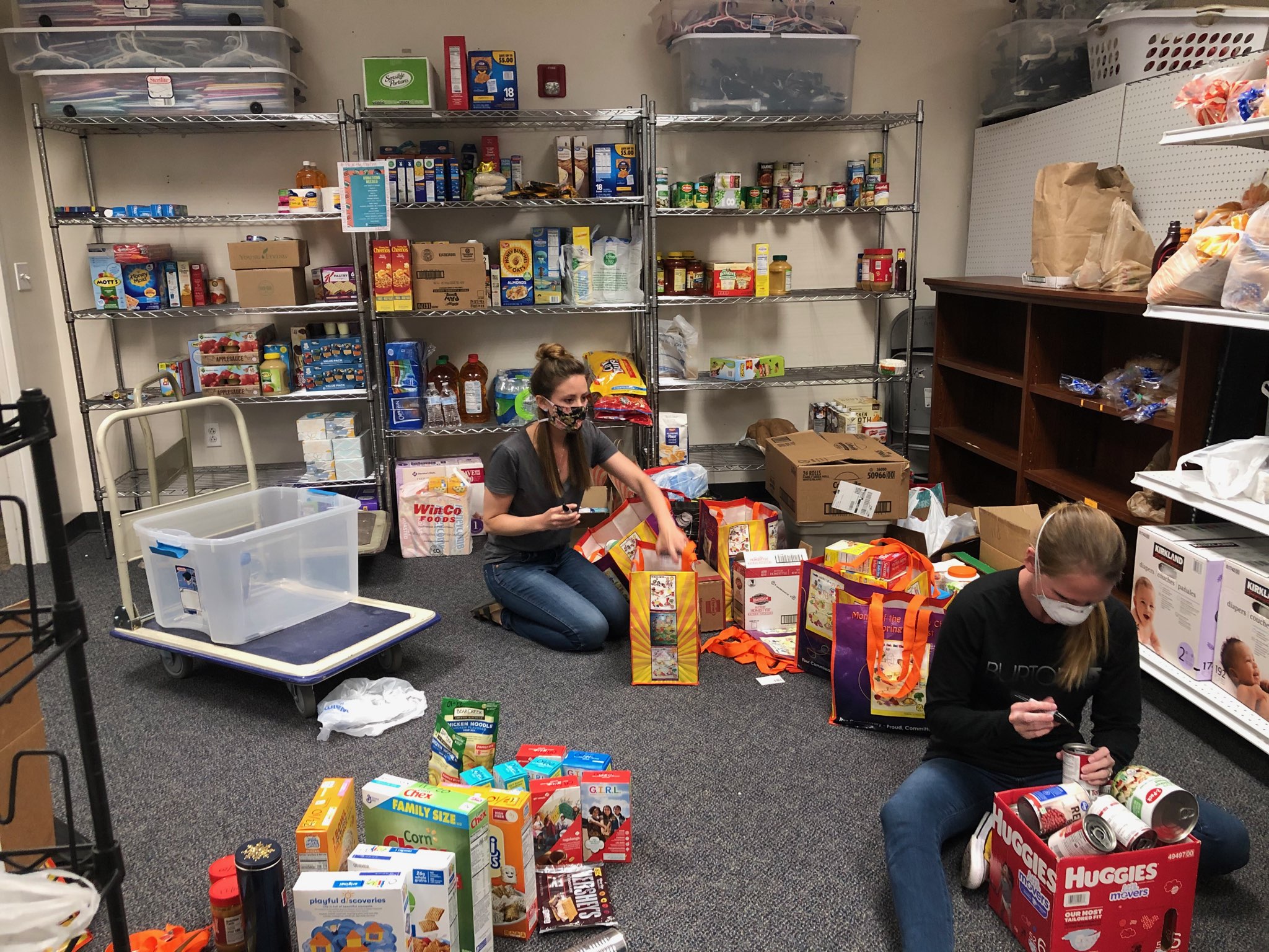 #packthepantry drive collects more than 1 400 pounds of food