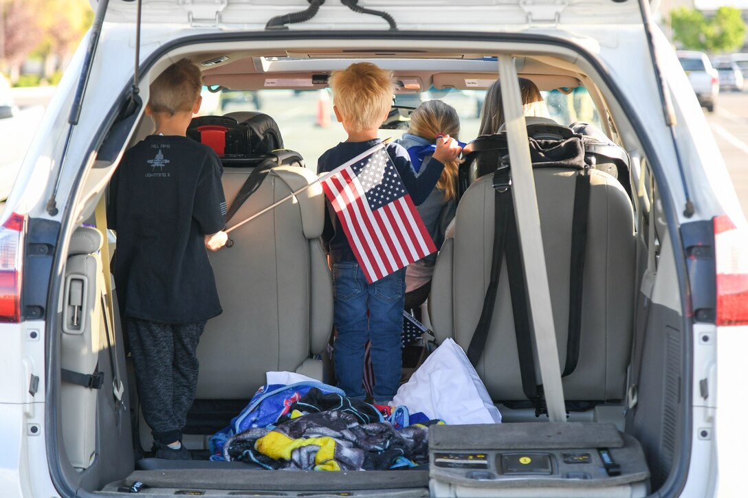 A photo of the 34th Fighter Squadron homecoming