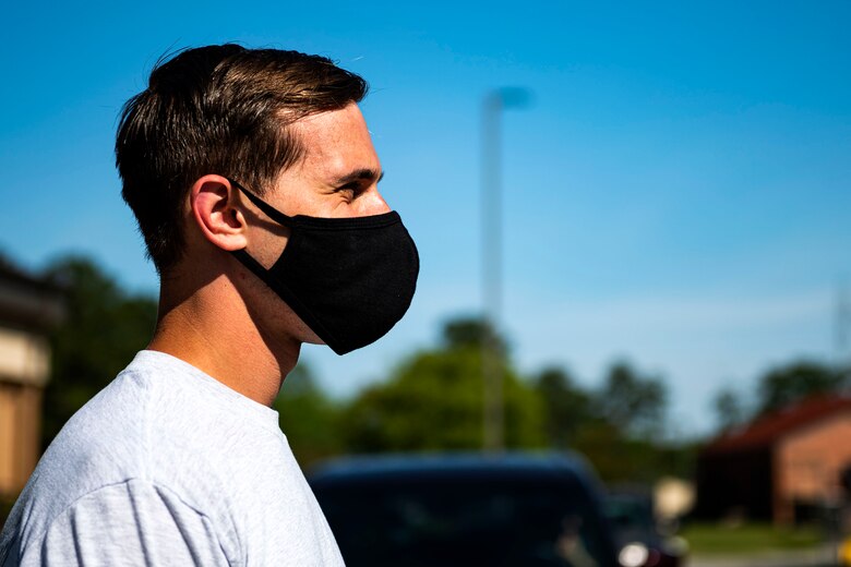 Photo of Airman watching traffic.