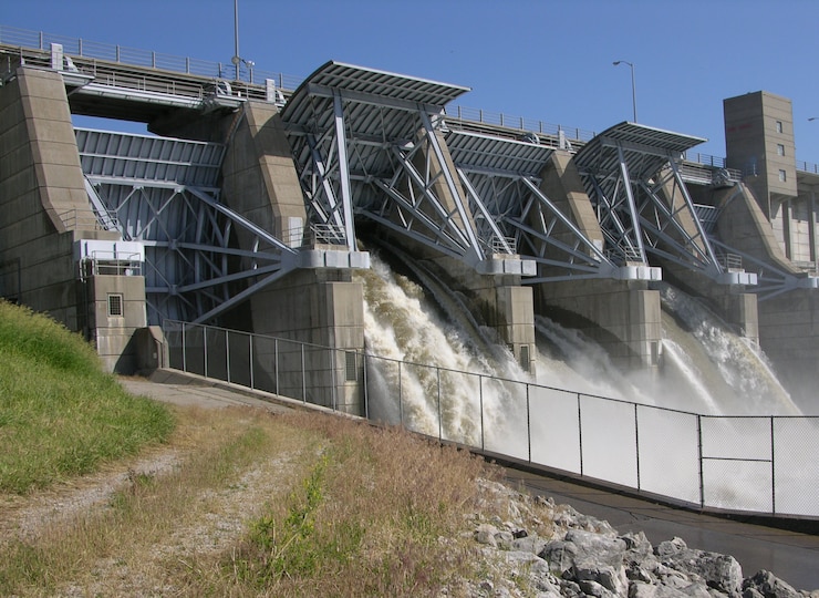 Lake Red Rock Dam