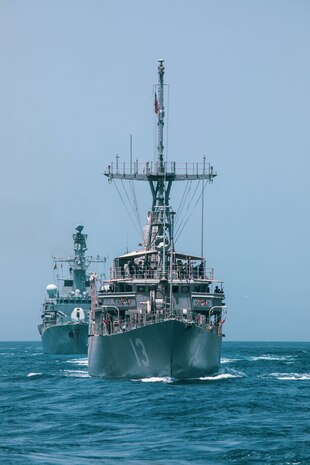 200428-A-DZ781-0030 ARABIAN GULF (May 28, 2020) – The HMS Argyll, HMS Shoreham and the mine countermeasures ship USS Dextrous (MCM 13) participate in the bilateral Mine Countermeasures Exercise 2020 (MCMEX 20) with the mine countermeasures ship USS Gladiator (MCM 11) in the Arabian Gulf, March 28. Gladiator is forward-deployed to the U.S. 5th Fleet area of operations in support of naval operations to ensure maritime stability and security in the Central region, connecting the Mediterranean and the Pacific through the Western Indian Ocean and three strategic choke points. (U.S. Army photo by Pfc. Christopher Cameron)