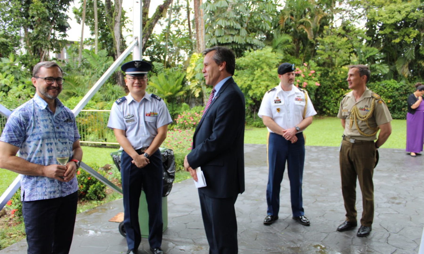 U.S. Ambassador Hosts Commemoration of 75th Anniversary of V-E Day