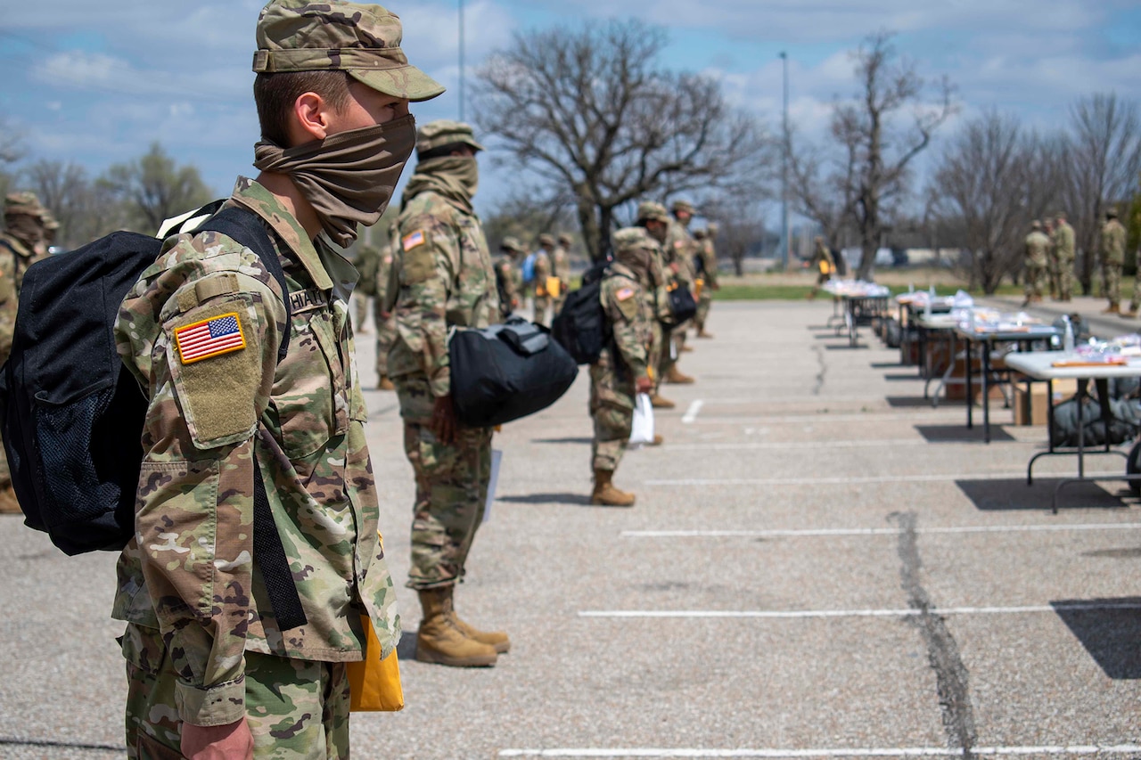 Soldiers arriving at their duty station.