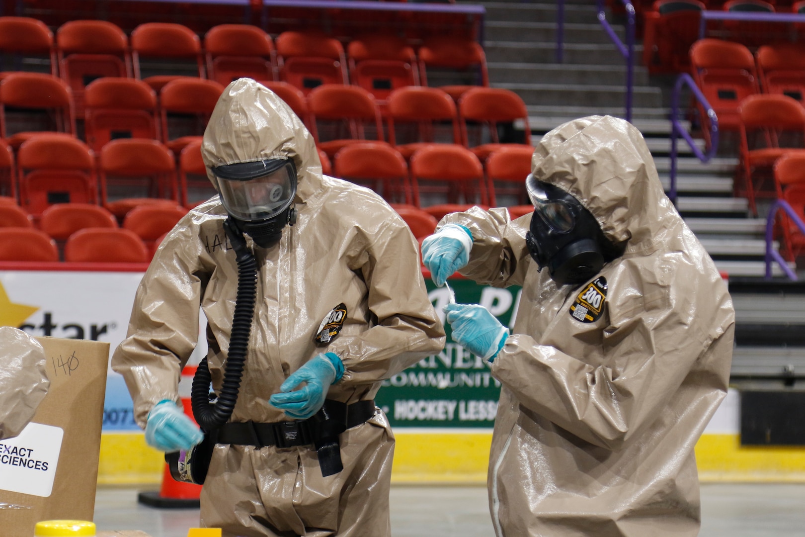 Wisconsin National Guard Soldiers and Airmen work at a mobile testing site at the Resch Center in Green Bay May 5, 2020. Twenty-five Wisconsin National Guard specimen collection teams are supporting communities across Wisconsin to increase the state's COVID-19 testing capacity.