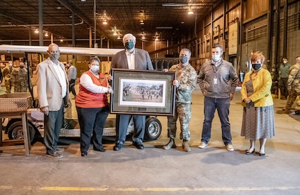 West Virginia Governor Jim Justice visits the state’s distribution center in Poca to recognize and thank West Virginia National Guard members, West Virginia Division of Homeland Security and Emergency Management staff, Mountaineer Food Bank, Facing Hunger Food Bank and West Virginia VOAD volunteers for the work they’ve done to support the state’s COVID-19 response efforts.
