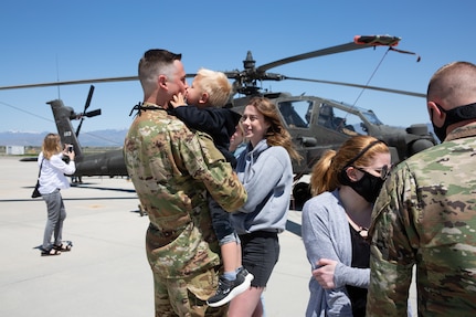 Soldiers assigned to the Utah National Guard's 1st Battalion, 211th Attack Reconnaissance Battalion, Aviation Regiment, depart the Army Aviation Support Facility, West Jordan, Utah, May 7, 2020.