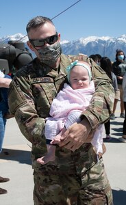 Soldiers assigned to the Utah National Guard's 1st Battalion, 211th Attack Reconnaissance Battalion, Aviation Regiment, depart the Army Aviation Support Facility, West Jordan, Utah, May 7, 2020.