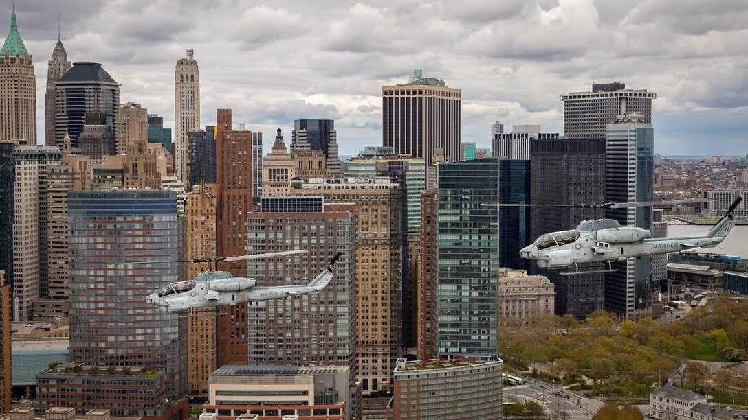 HMLA-773 Conducts Final AH-1W Super Cobra Flight Over New York City