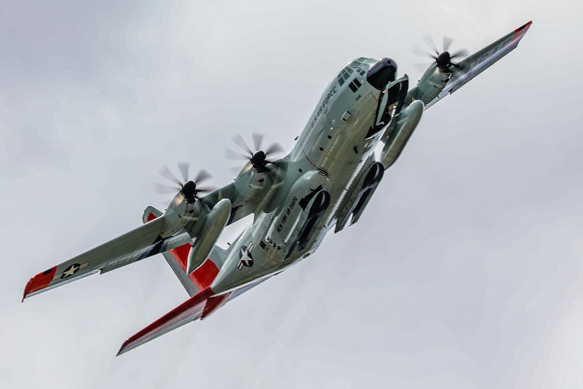 Blue Angels And Thunderbirds Salute New York Coronavirus Responders With  Flyover