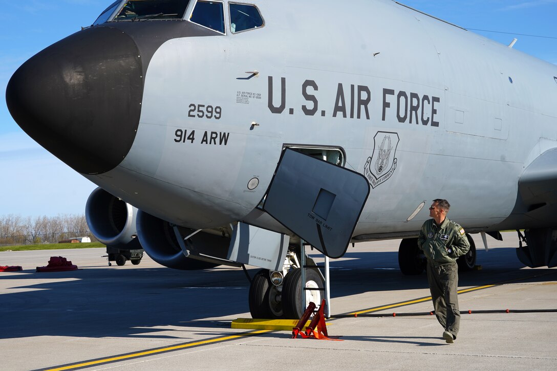 Airmen salute Western New York Covid-19 frontline workers with flyover