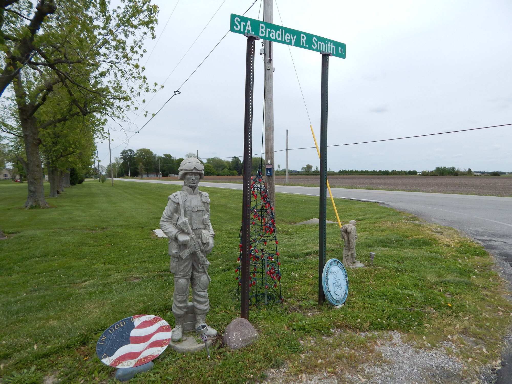 Memorial Day statues