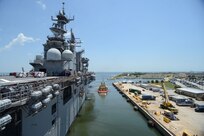 he amphibious assault ship USS Iwo Jima (LHD 7) commences an underway. Iwo Jima is the flagship of the Iwo Jima Amphibious Ready Group and 24th Marine Expeditionary Unit (24th MEU).