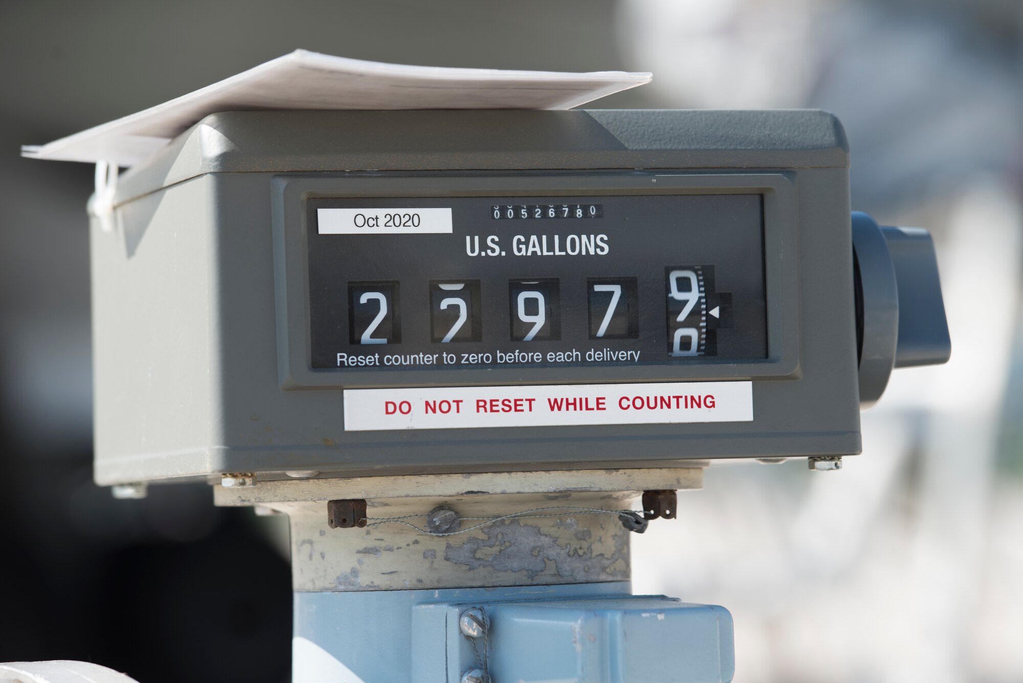 A photo of a fuel monitor.