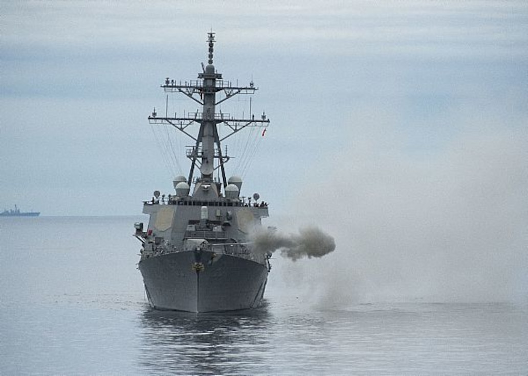 191207-N-CZ893-1080
PACIFIC OCEAN (Dec. 7, 2019) The Arleigh Burke-class guided-missile destroyer USS Paul Hamilton (DDG 60) fires its Mark 45 5-inch gun during a live-fire exercise, Dec. 7, 2019. Rafael Peralta is underway conducting routine training in the eastern Pacific Ocean. (U.S. Navy photo by Mass Communication Specialist 2nd Class Jason Isaacs/Released)