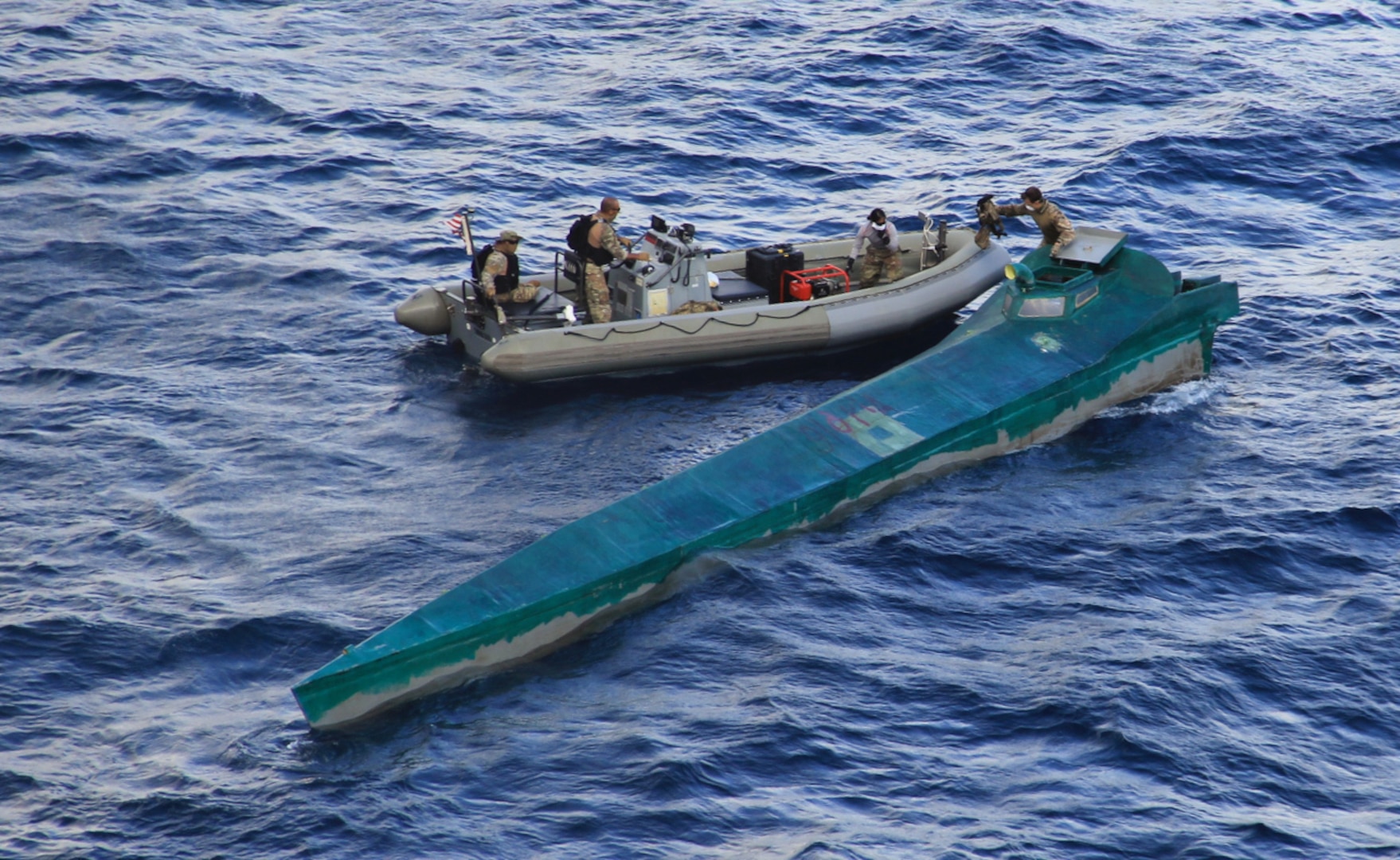 Uss Pinckney Takes Down Drug Vessel Seizes 70 Bales Of Cocaine U S Southern Command News
