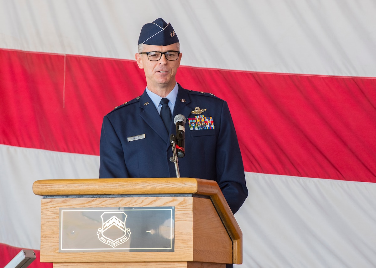 Luke Welcomes New Commander Luke Air Force Base Article Display