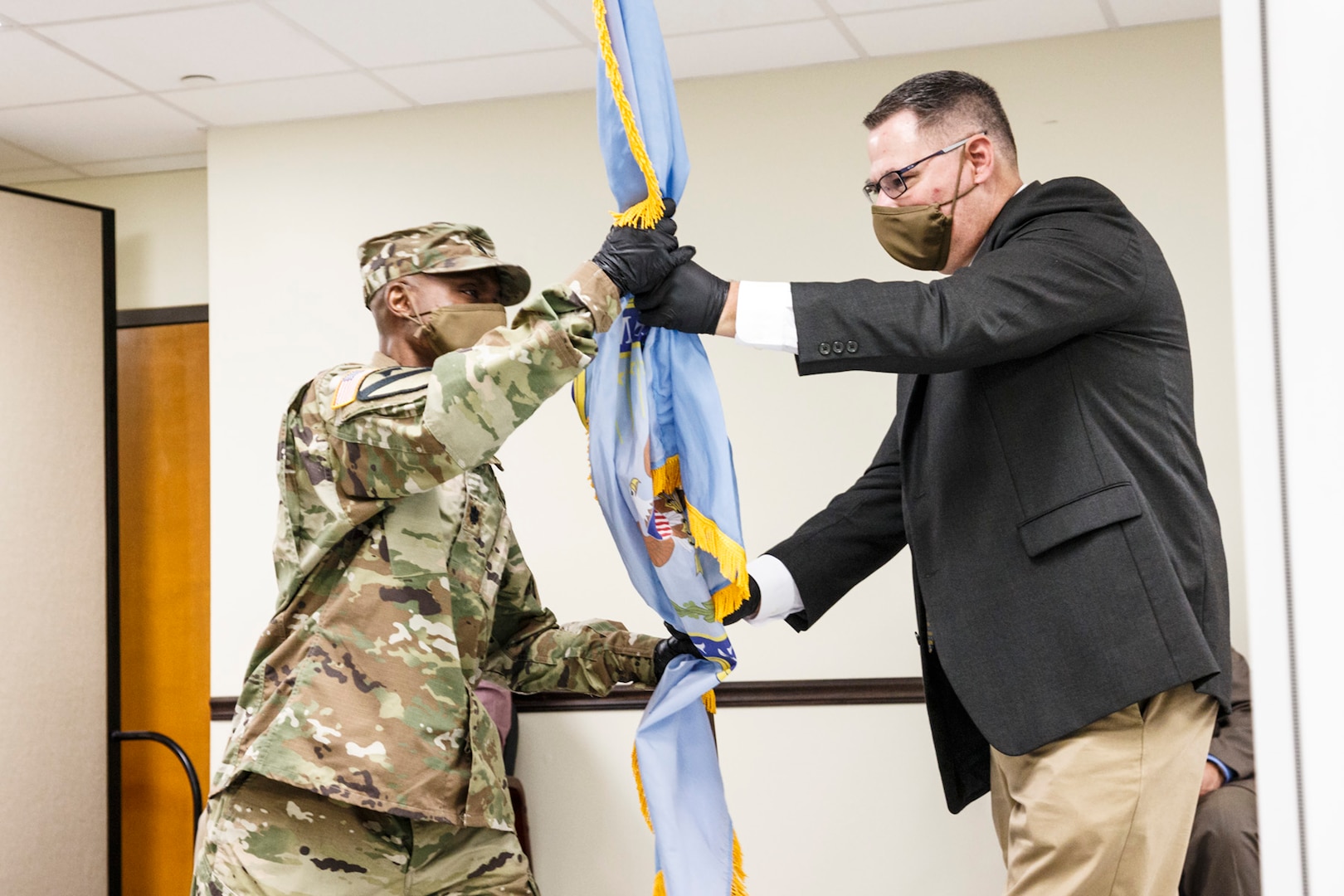 Virtual change of command ceremony marks leadership turnover for DLA Distribution Anniston
