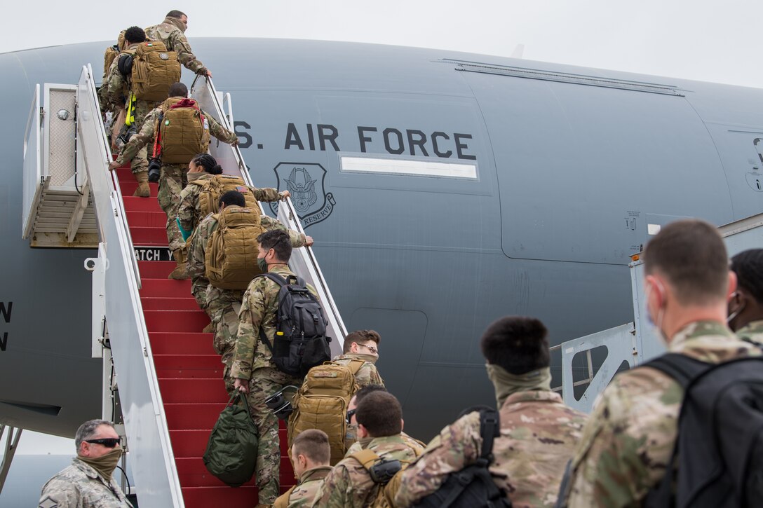 714th AMXS Deploys Overseas