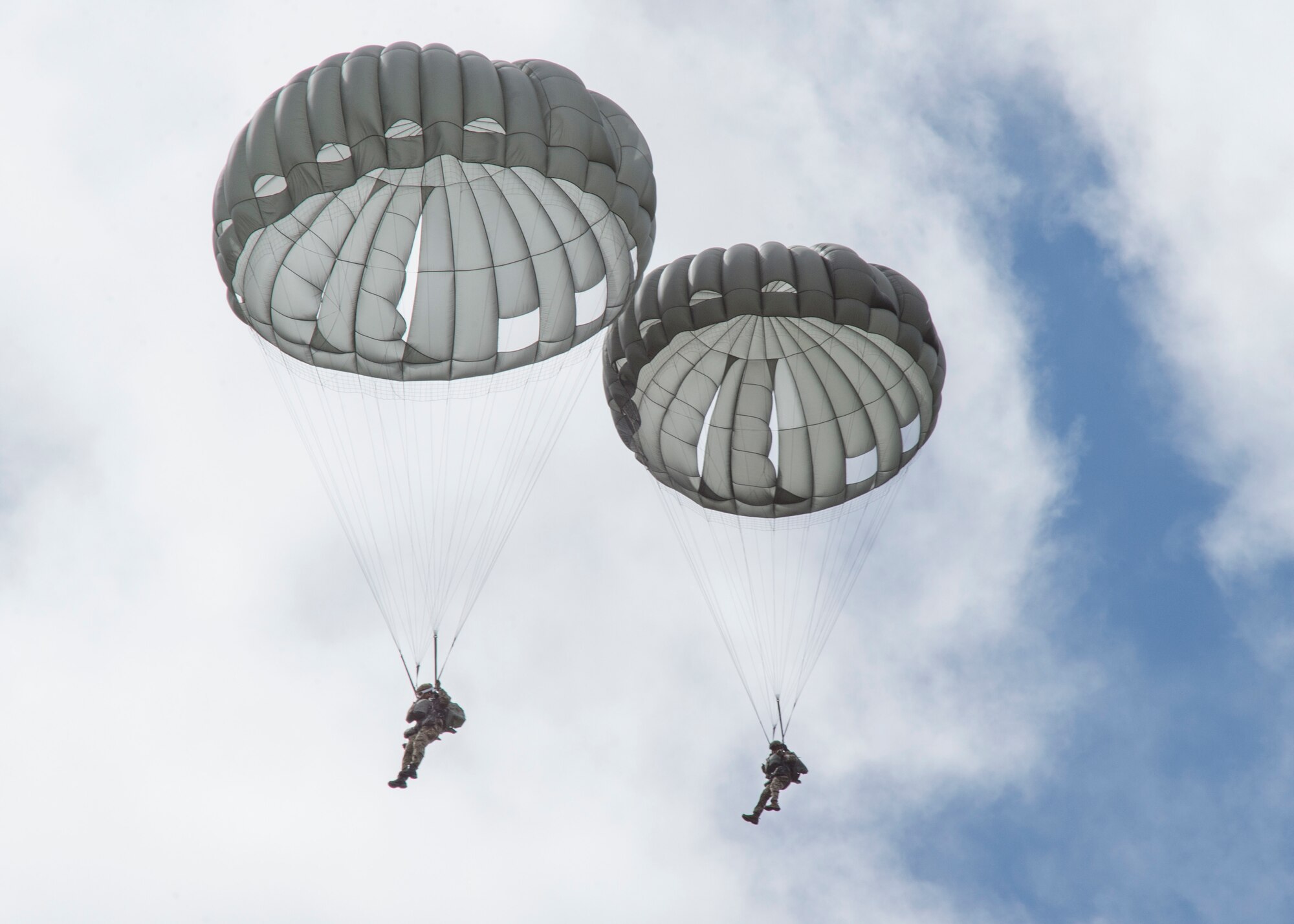 3rd Air Support Operations Squadron conducts airborne training at JBER