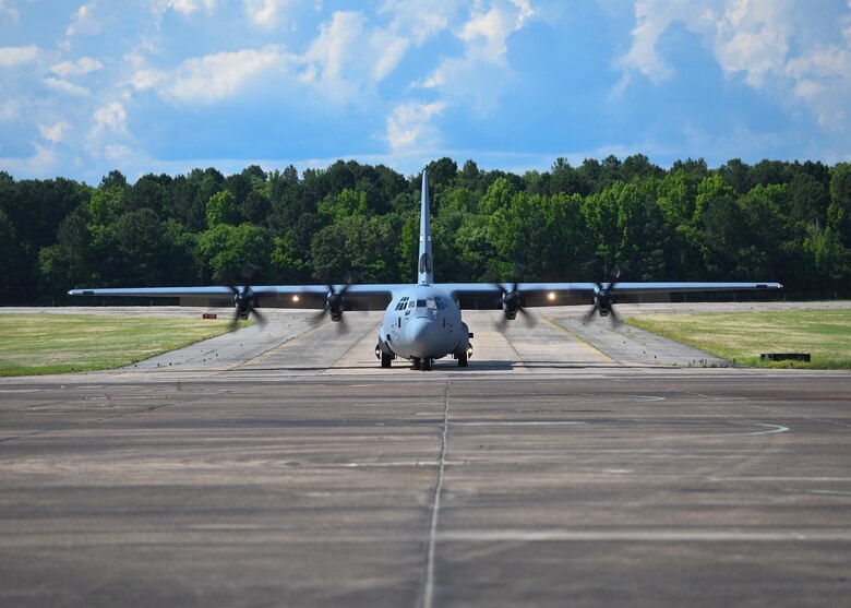 19th AW, AMC receive final C-130J