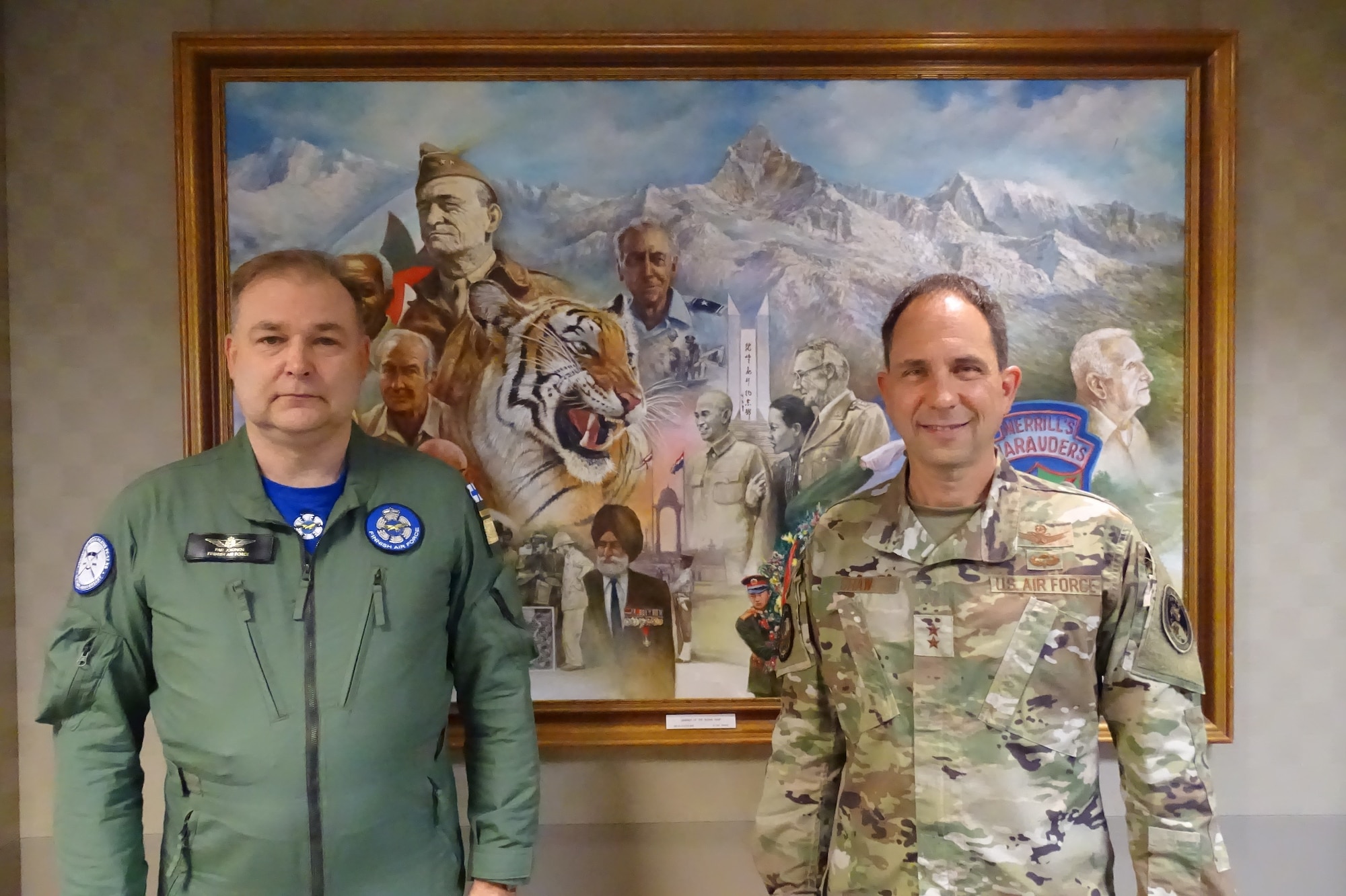Photo of Major General Shaw and General Pasi Jokinen
