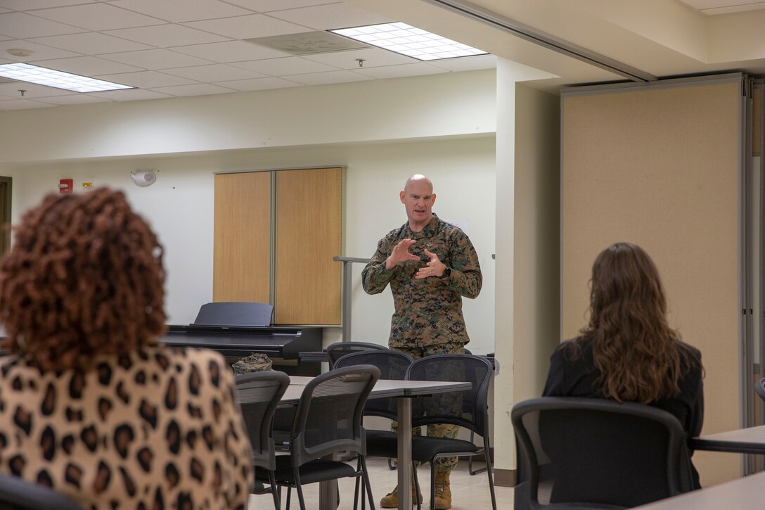 The 19th Sergeant Major of the Marine Corps, Sgt. Maj. Troy E. Black, speaks with the Marine Corps Community Services, Transition Readiness Seminar leadership at Marine Corps Base Quantico, V.A., Nov. 2, 2020. The visit allowed Black to hear directly from the leadership responsible for helping Marines and their families’ transition to life beyond the Corps by providing the resources and tools needed to reach their personal goals. Transitioning out of the Marine Corps is a step every Marine will take be it in four years or in thirty. (U.S. Marine Corps photo by Sgt. Victoria Ross)