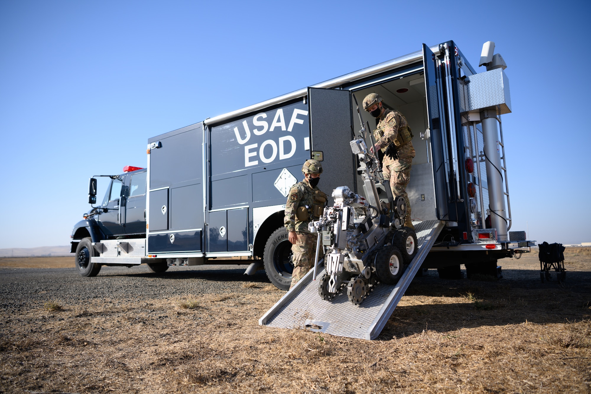 EOD technician training on base