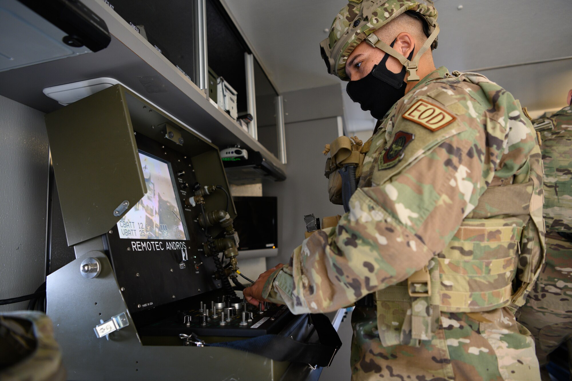 EOD technician training on base