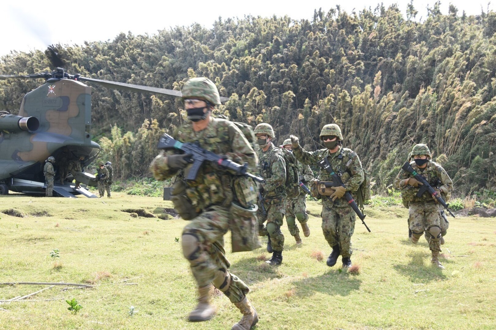 U.S. Marines teamed up with Japan’s Amphibious Rapid Deployment Brigade to conduct an amphibious assault on Gaja-Jima, a small uninhabited island off the coast of mainland Japan, as part of Keen Sword, Nov. 1, 2020.