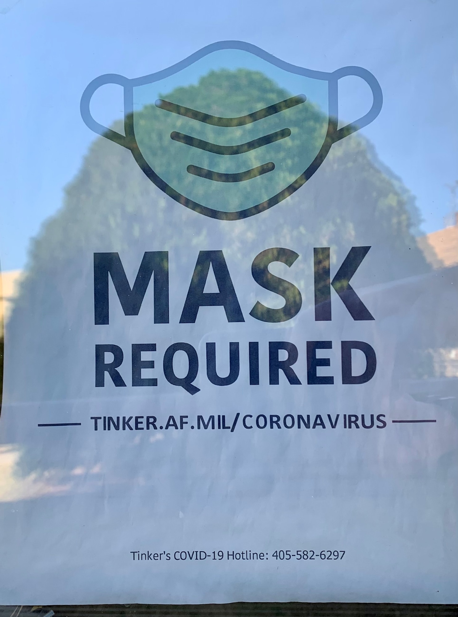 Photo of "mask required" sign