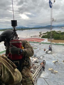 FTC-Bravo rescata víctimas de la Tormenta Eta