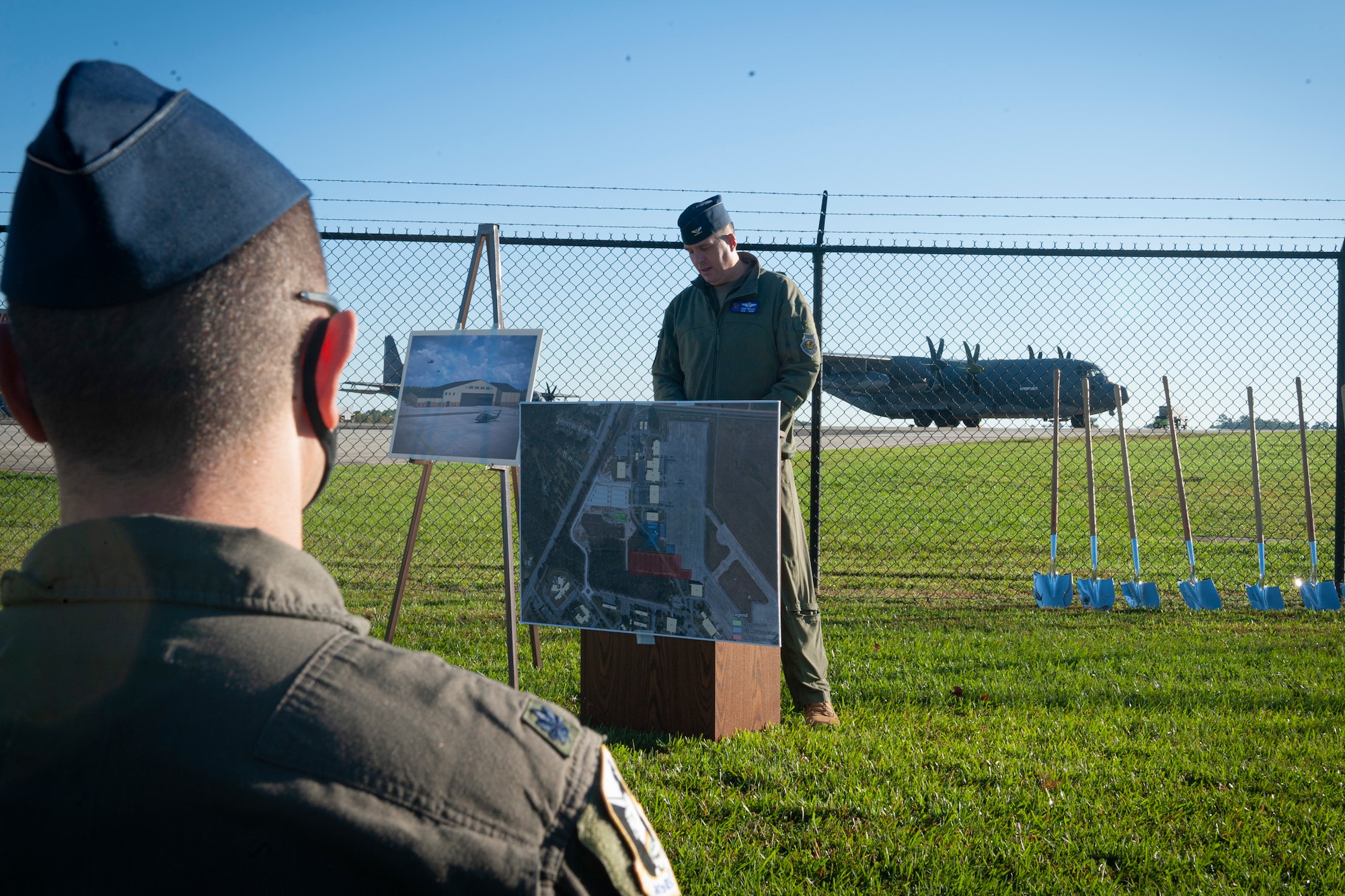 Photo of Col. Dan Walls speaking