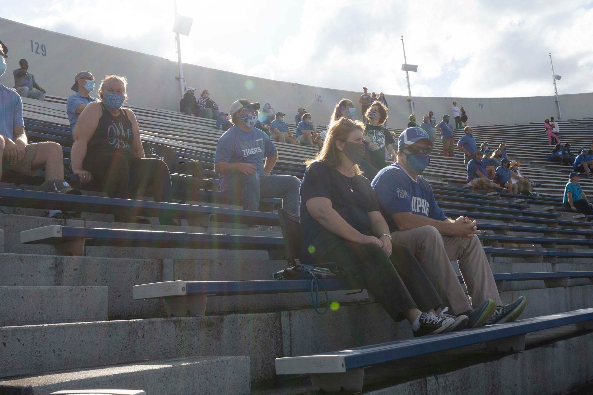 Members enjoy U of M football