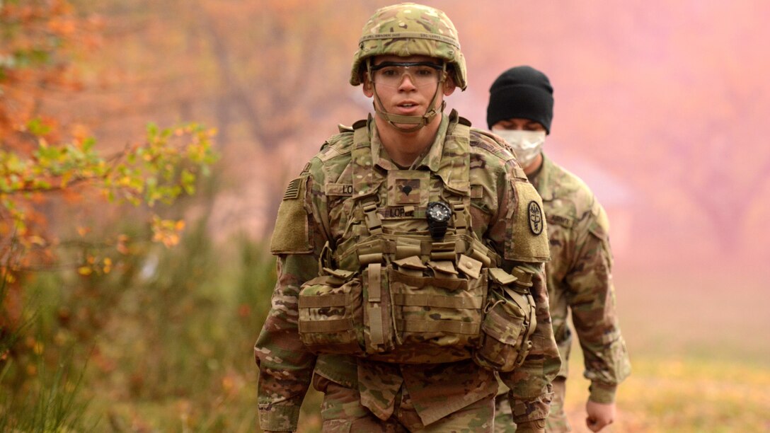Regional Health Command Europe Soldiers compete for Best Medic, Best Warrior title