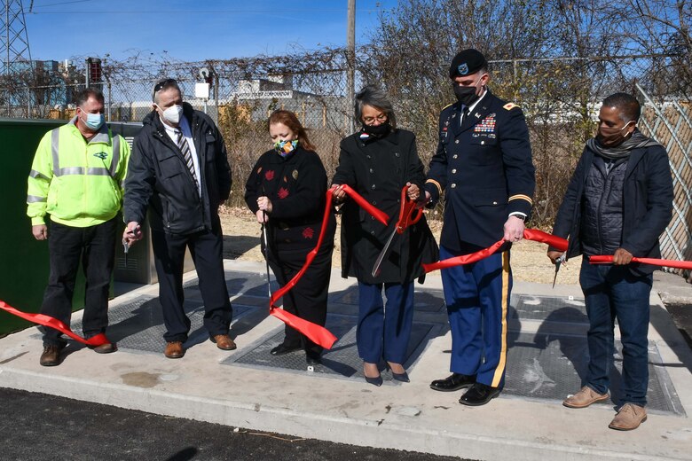 The U.S. Army Corps of Engineers, Rep. Robin Kelly (IL-2), and Calumet City Mayor Michelle Markiewicz Qualkinbush held a ribbon-cutting ceremony to mark the completion of a storm water pump replacement project in Calumet City, Illinois