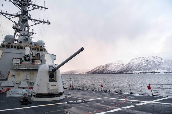 USS Ross; Norwegian Sea