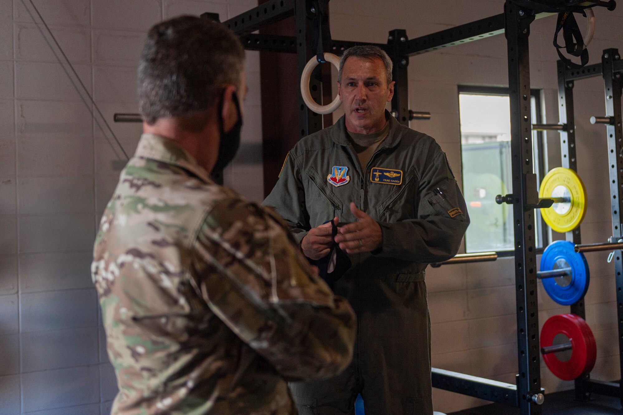 Photo of Maj. Gen. Franks speaking to the 23d FG commander