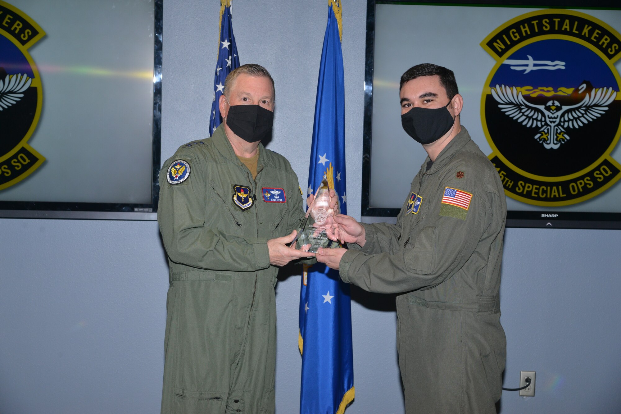 AETC commander presents 2019 Gen. Robert "Dutch" Huyser Award to Maj. Matt Single